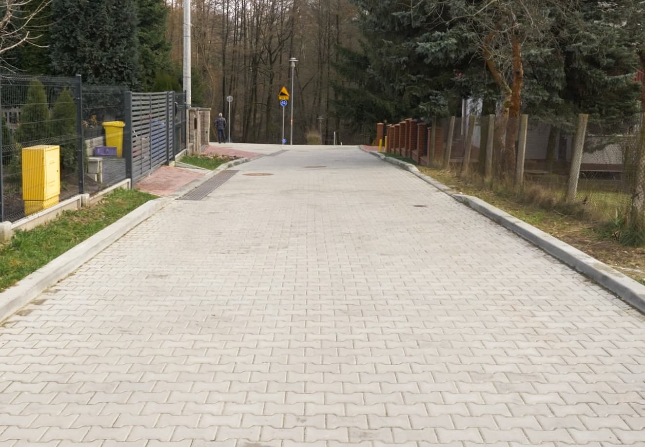 zdjęcie przedstawia ulicę