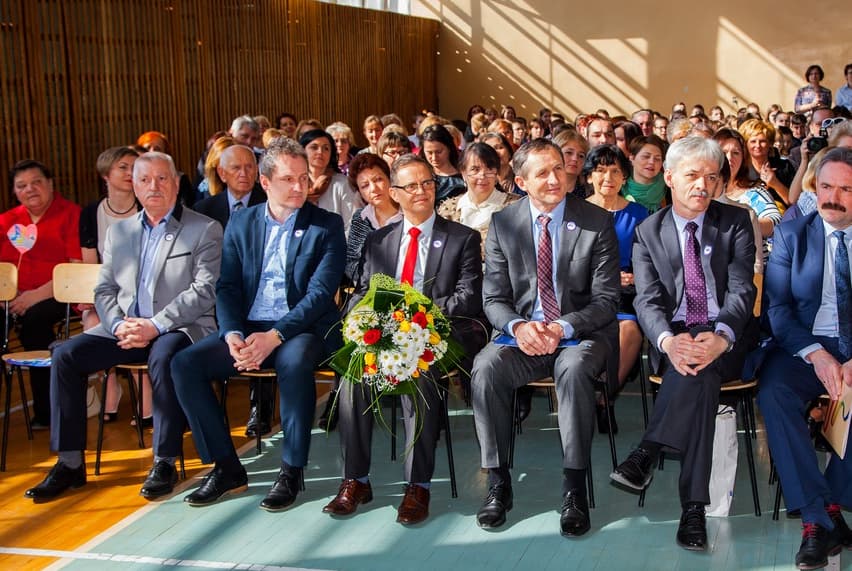 Przyjaciel Szkoły SP33 w Kielcach - zdęcie wszystkich nagrodzonych